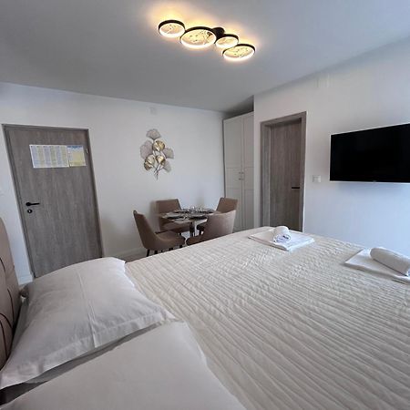 Apartmani Biokovo Makarska Buitenkant foto