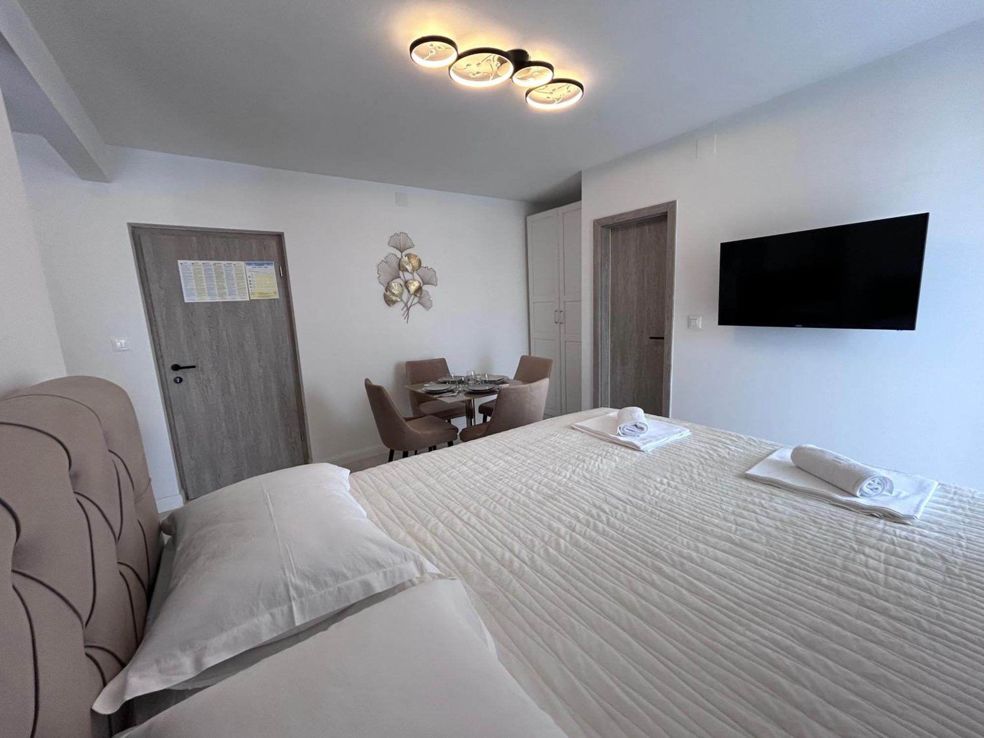 Apartmani Biokovo Makarska Buitenkant foto